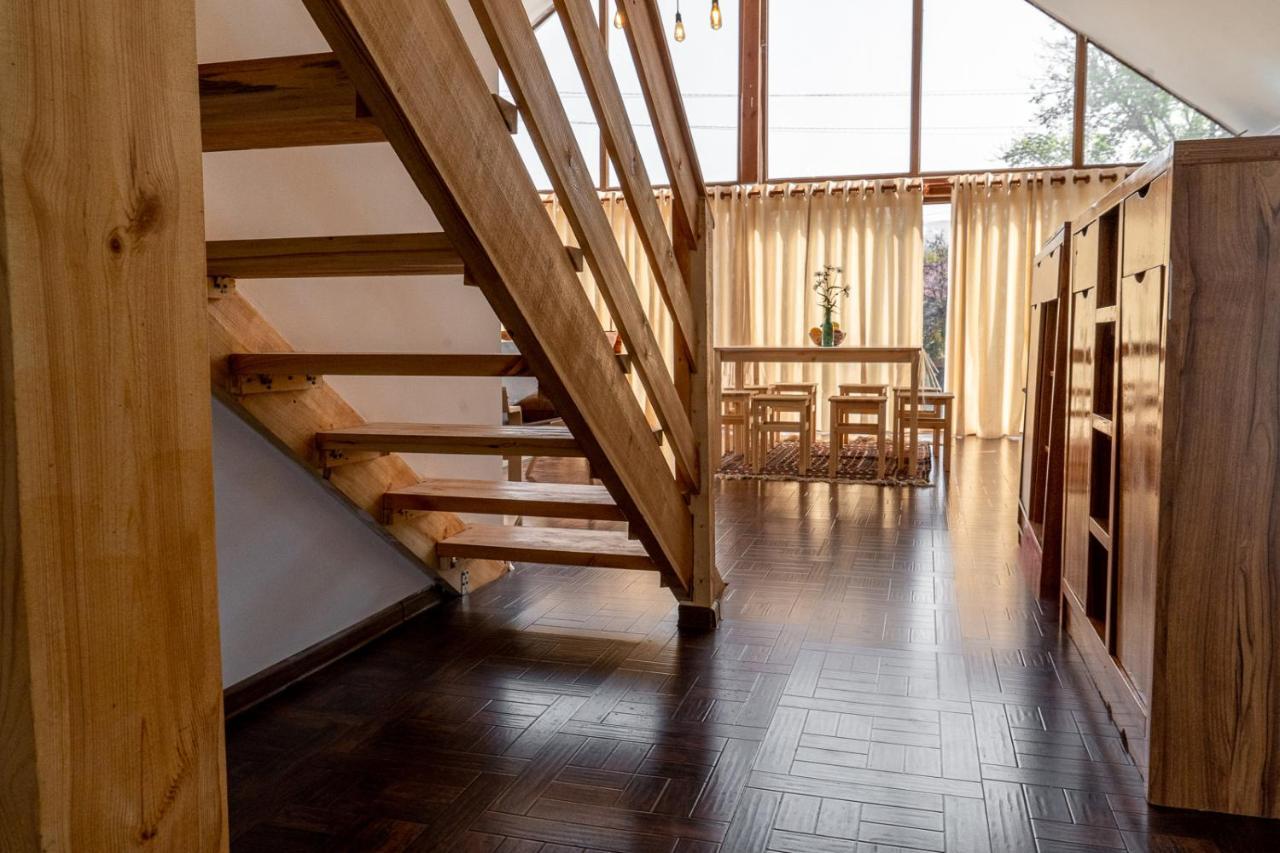Albergue Modern Loft Lighthouse Karakol Exterior foto